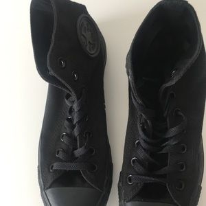 Converse Chuck Taylor All Black High Tops